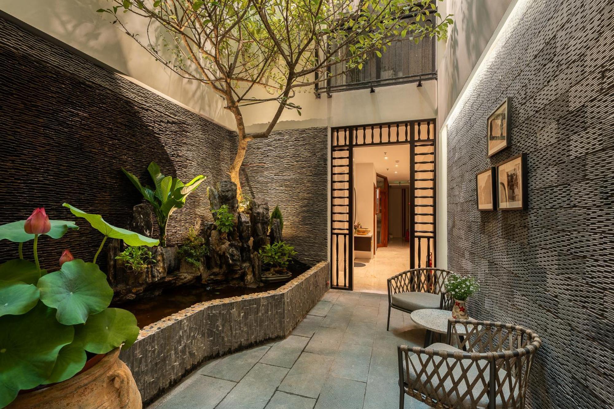 Le Parfum Apartment And Hotel Hanoi Exterior photo